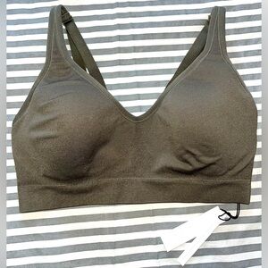 Paragon Fitwear CurveFlex Seamless Form Bra in Everglades Size M